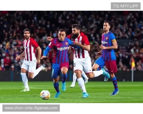 比利亚雷亚尔对阵巴塞罗那，佩雷斯面对旧主表现受关注